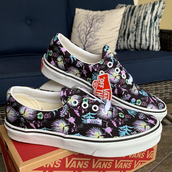 VANS ERA PARADISE FLORAL Blktrwht WMNS - Picture 6 of 16